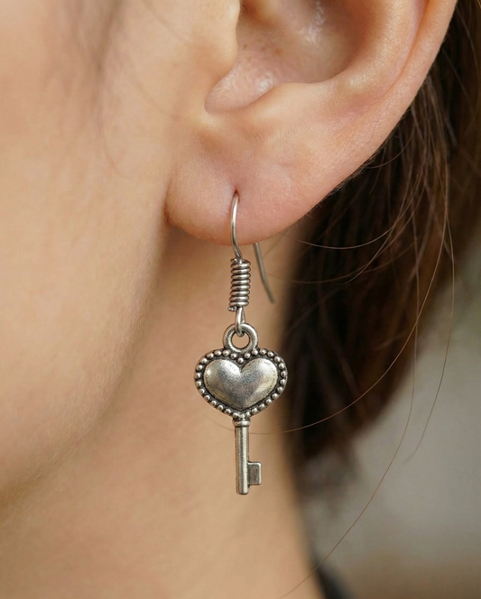Vintage Heart Key Drop Earrings – Antique Silver Style Dangle Earrings for Women