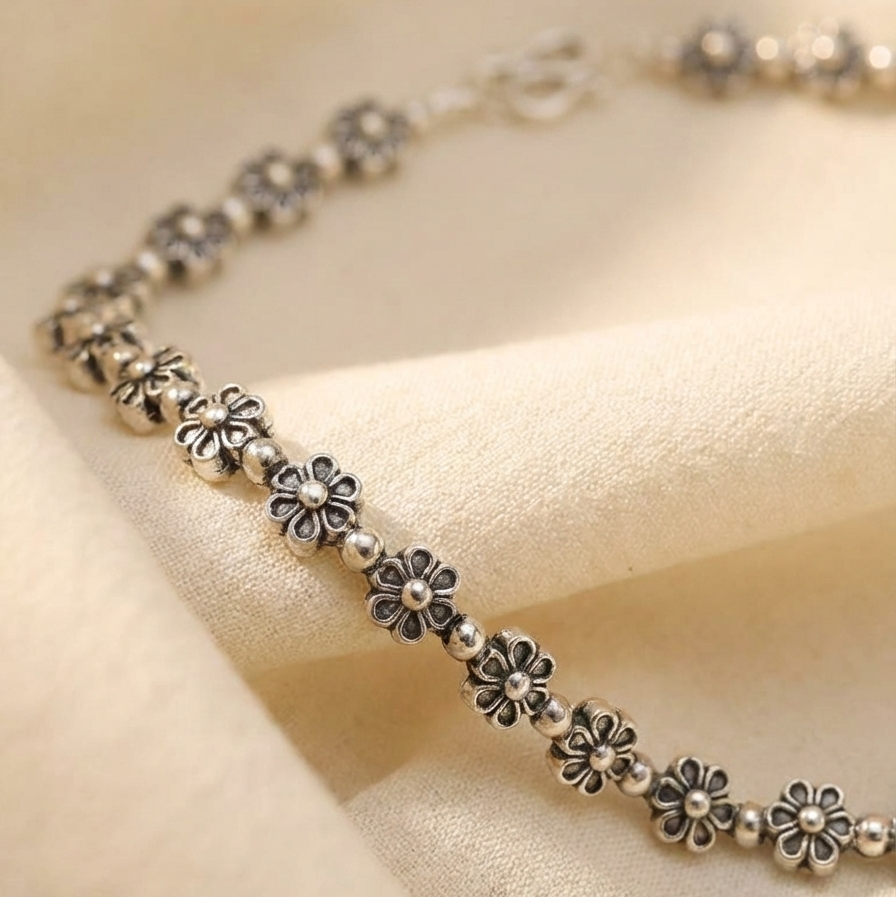 Delicate Oxidized Silver Flower Chain Anklet | Minimalist Daisy Charm Payal