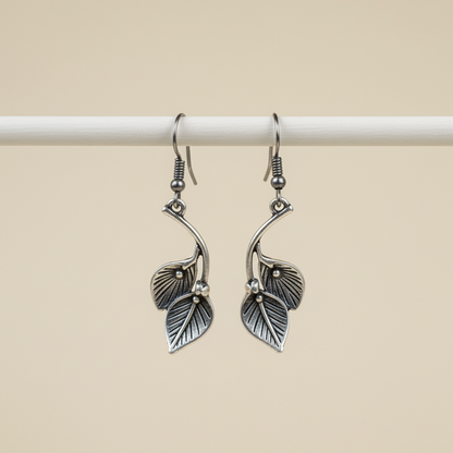 Elegant Silver Calla Lily Dangle Earrings