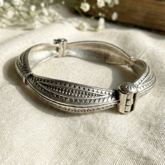 Adjustable Oxidized Silver Square Bracelet Kada