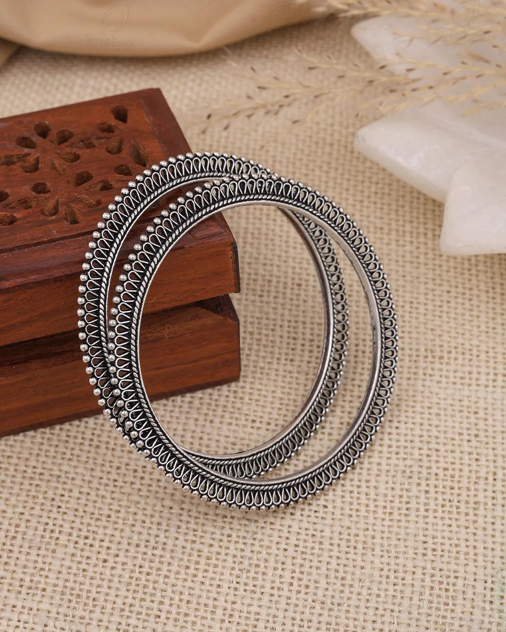 Oxidized Filigree Silver Chudiya