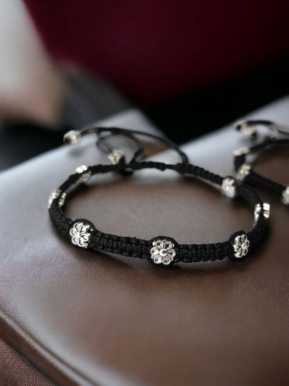 Daily Wear Flower Beads Thread Anklet - Adjustable