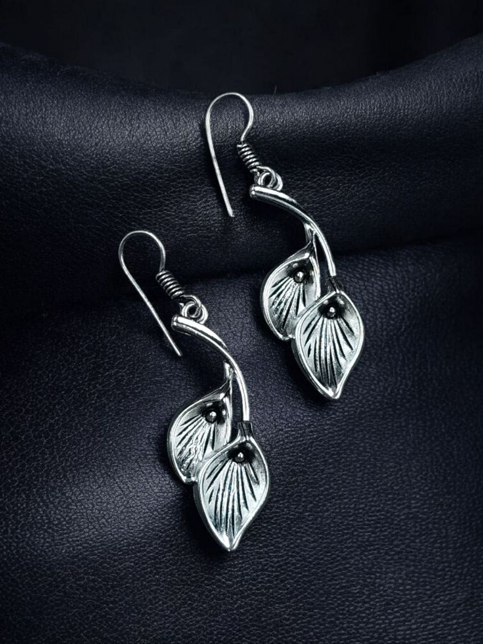 Elegant Silver Calla Lily Dangle Earrings