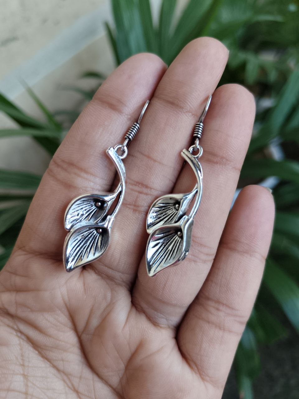 Elegant Silver Calla Lily Dangle Earrings