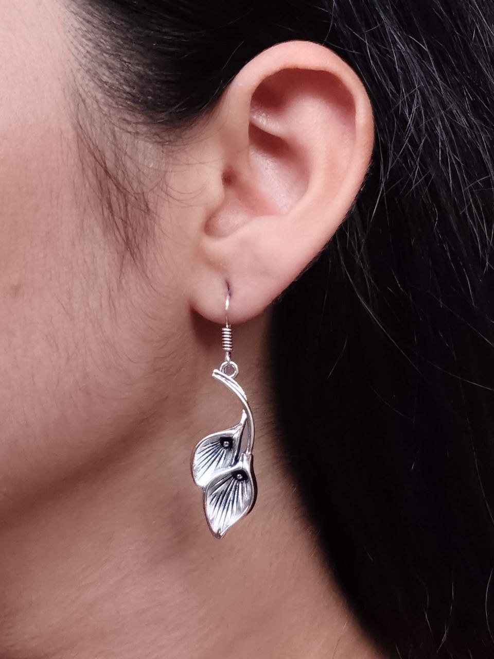 Elegant Silver Calla Lily Dangle Earrings
