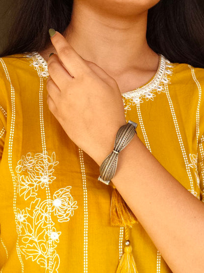 Adjustable Oxidized Silver Square Bracelet Kada